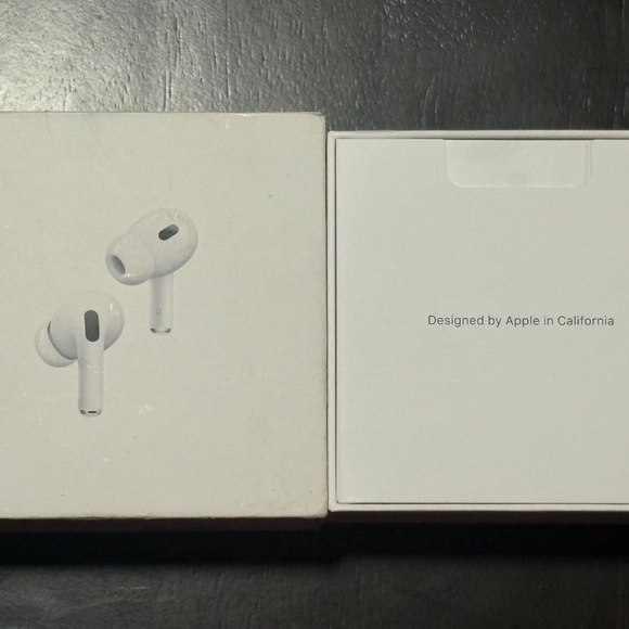 iPhone 16 & AirPods Pro 2nd Gen - Picture 4 of 6